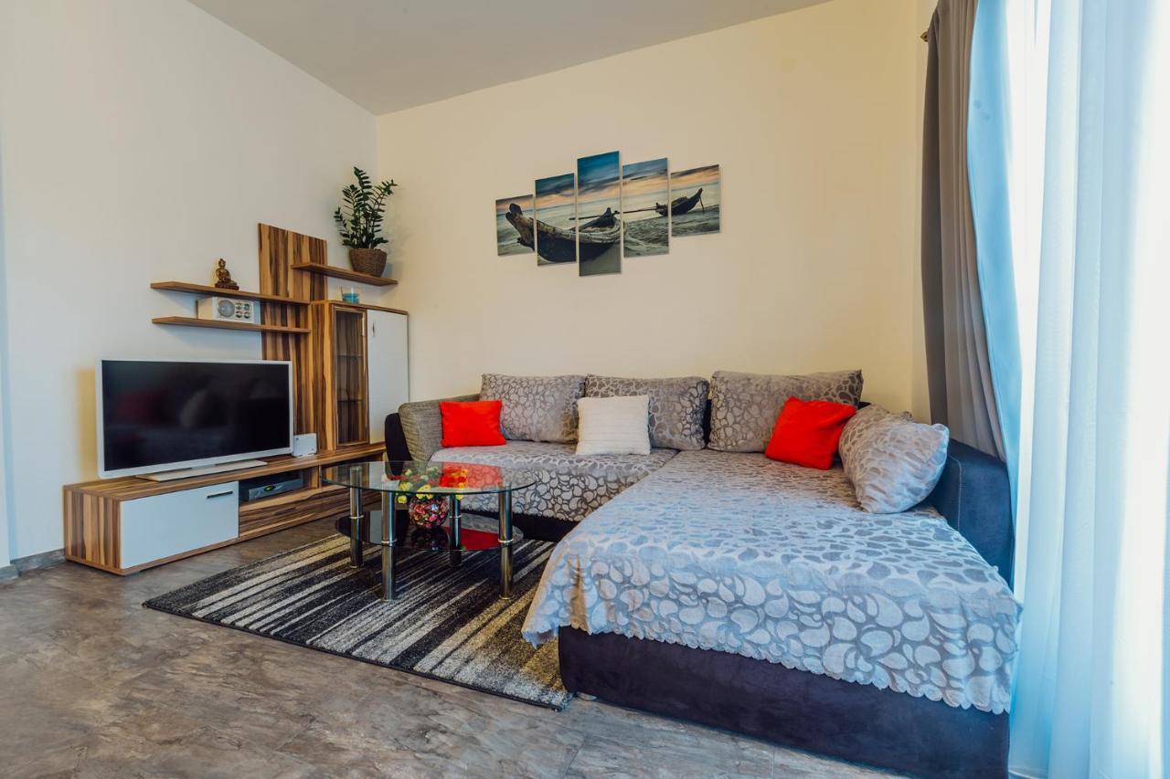 פודסטראנה Apartments Essentia מראה חיצוני תמונה