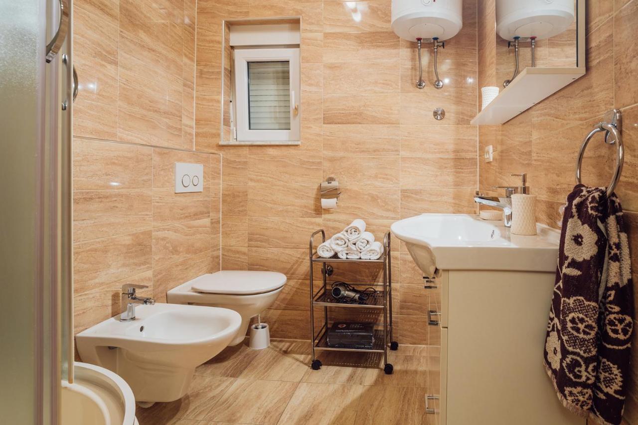 פודסטראנה Apartments Essentia מראה חיצוני תמונה