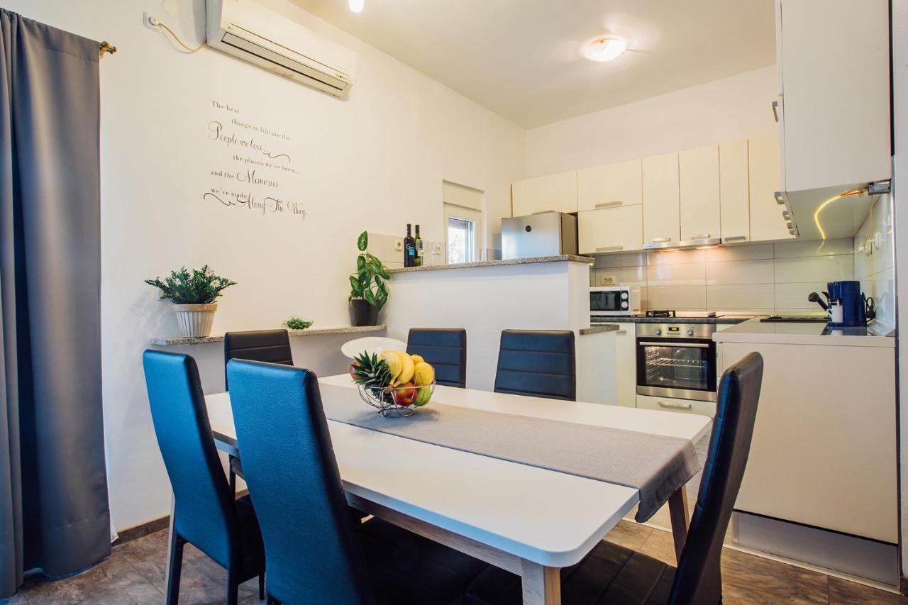 פודסטראנה Apartments Essentia מראה חיצוני תמונה