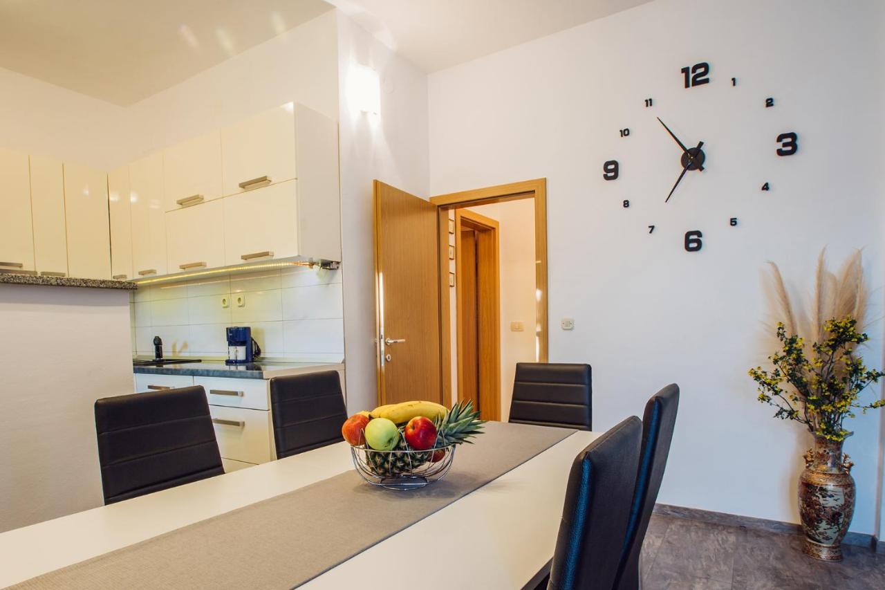 פודסטראנה Apartments Essentia מראה חיצוני תמונה