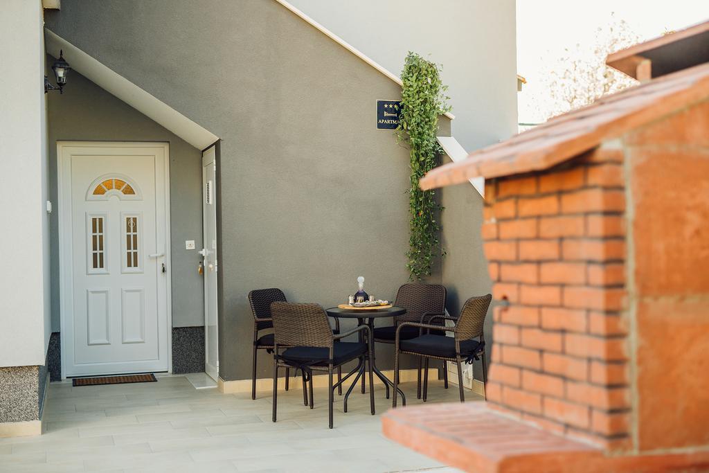 פודסטראנה Apartments Essentia מראה חיצוני תמונה